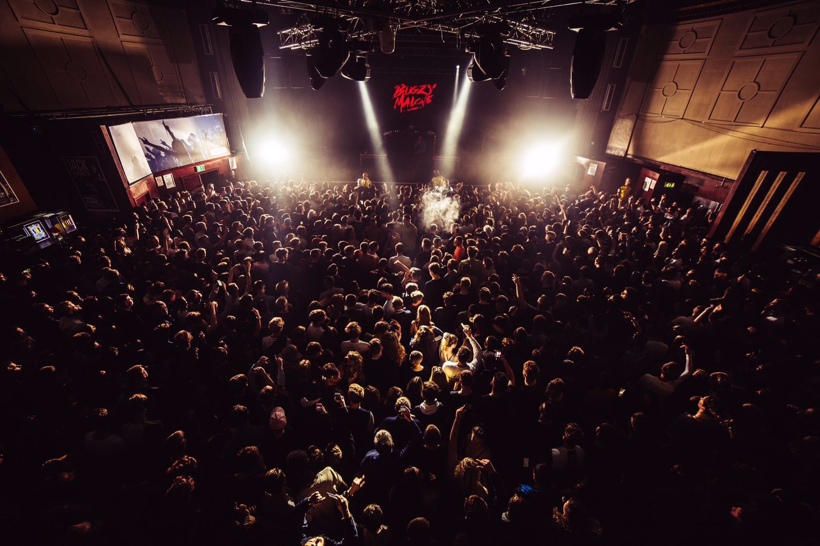 Isaiah Dreads performing on Bugzy Malone's Facing Time Tour.