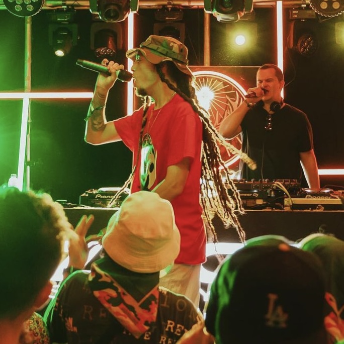 Isaiah Dreads performing at Nass Festival.