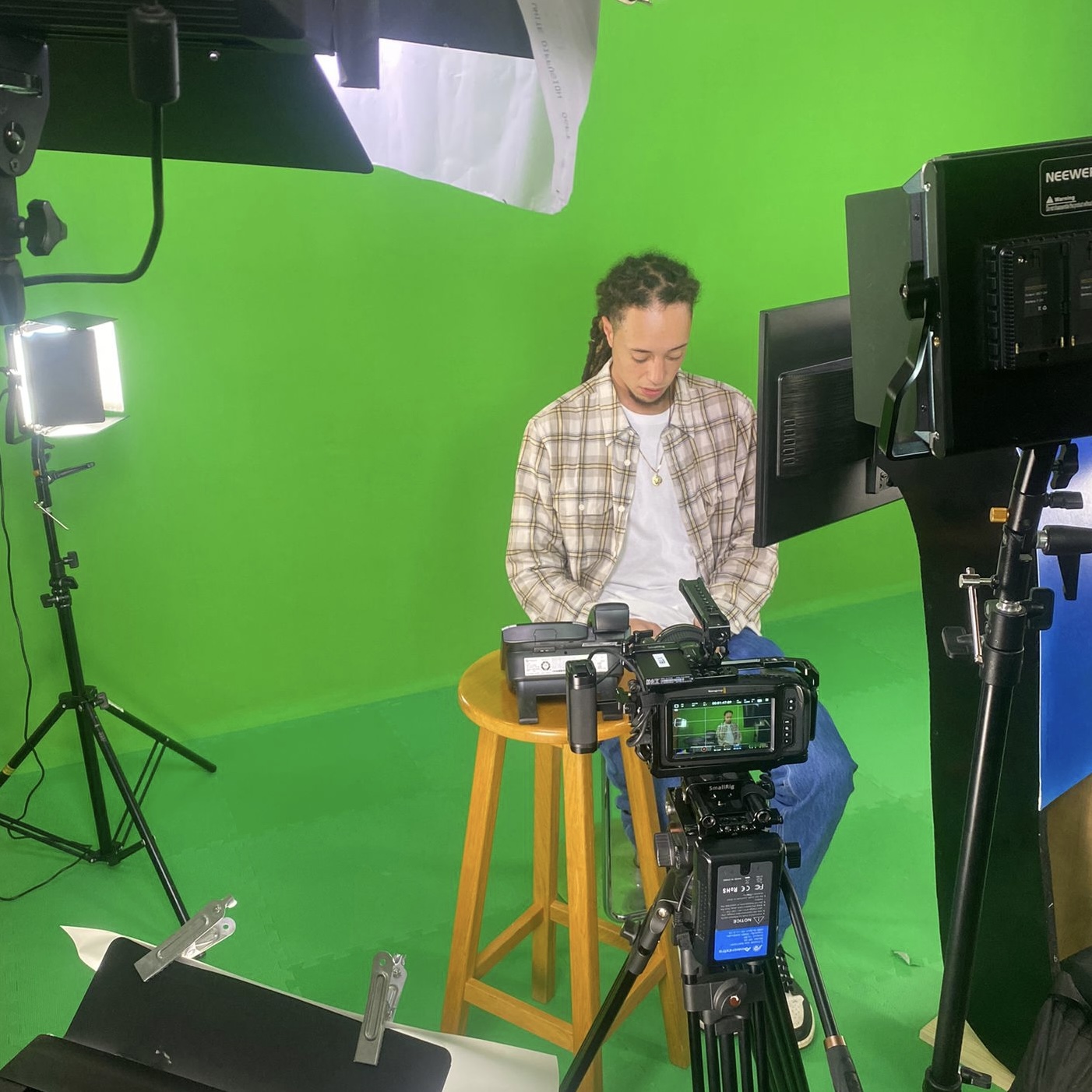 Video shoot for 'Who Wants To Be A Millionaire' by Isaiah Dreads.