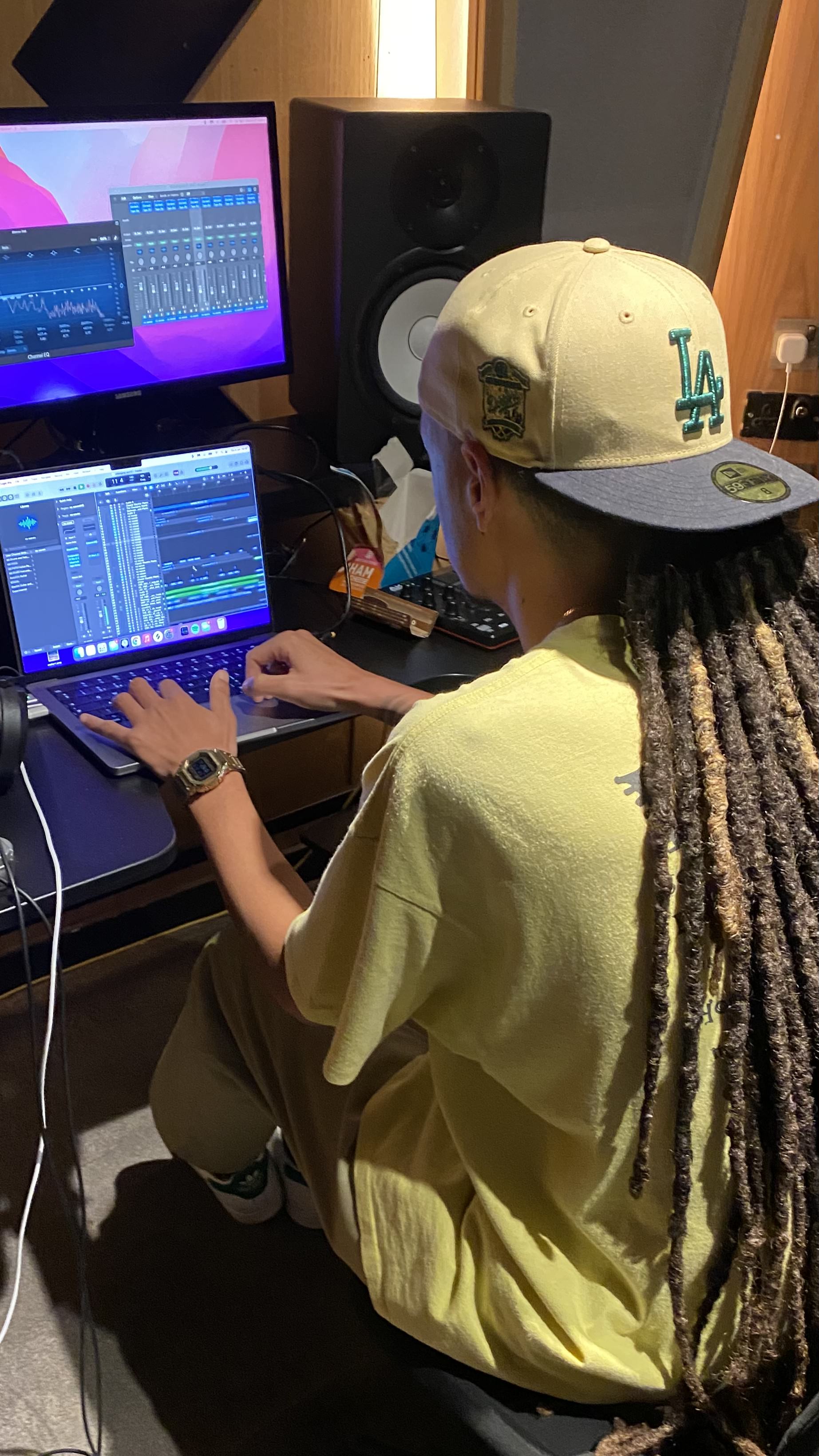 Isaiah Dreads working at Pirate Studios in London.
